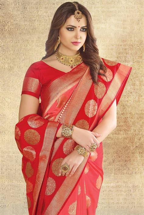 Saree Hot Photos, Download The BEST Free Saree Hot Stock